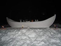 Vintermarked elvebåt i snø 067  