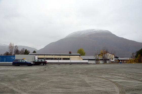 Flerbrukshall-Hatteng skole