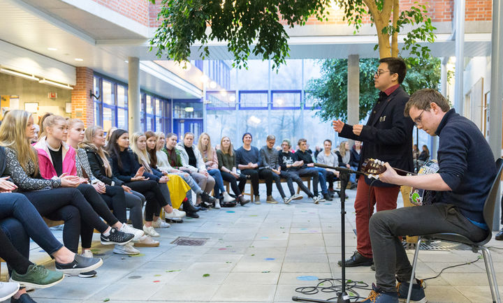 Elevar med musikals innslag under juleavslutninga ved Hafstad vgs desember 2016 Elevar med musikals innslag under juleavslutninga ved Hafstad vgs desember 2016