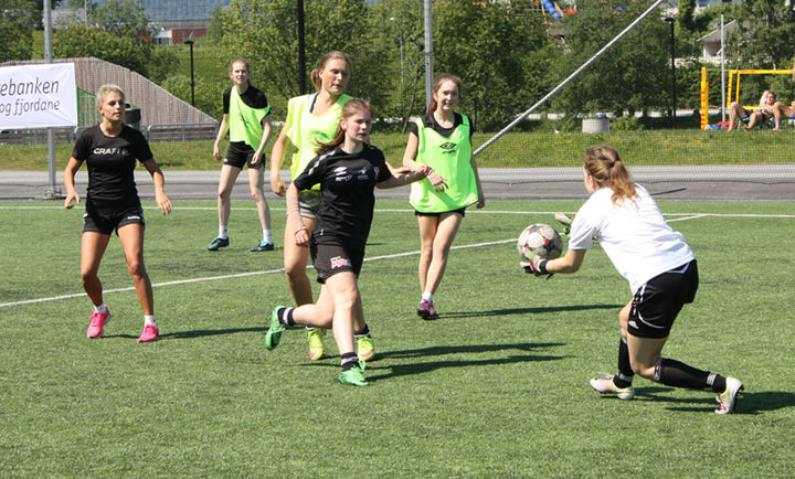 Aktivitetsdag ved Hafstad vgs våren 2016, foto - Rune Thingnes