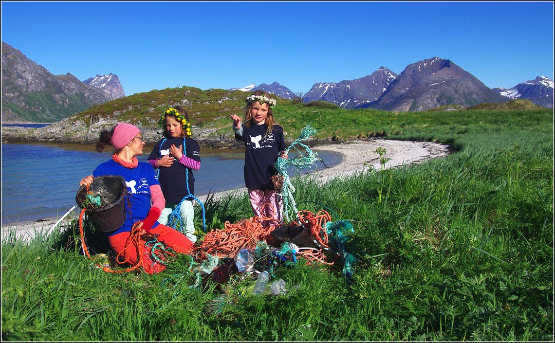 Neste generasjon strandryddere. Foto: Bo Eide. Neste generasjon strandryddere. Foto: Bo Eide.