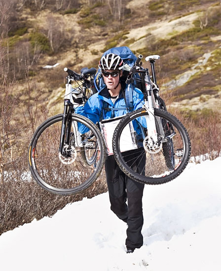 Tarjei Gautefall Nicolaisen i 71 grader nord. Foto: TVNORGE. Tarjei Gautefall Nicolaisen i 71 grader nord. Foto: TVNORGE.