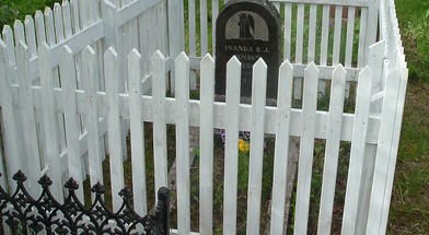 Karlsøy kirkegård