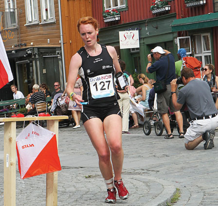 Betty Ann Bjerkreim Nilsen på VM-sprinten i Trondheim 2010. Foto: Erik Borg/O-boka.