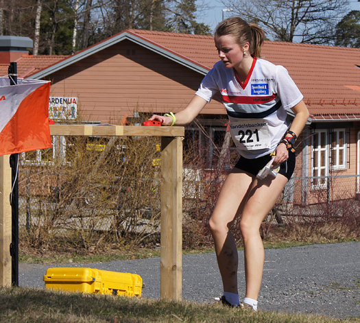 Ingjerd Myhre på vei mot seier i D19-20 under norgescupsprinten i Sandefjord i 2011. Foto: Vidar Benjaminsen.