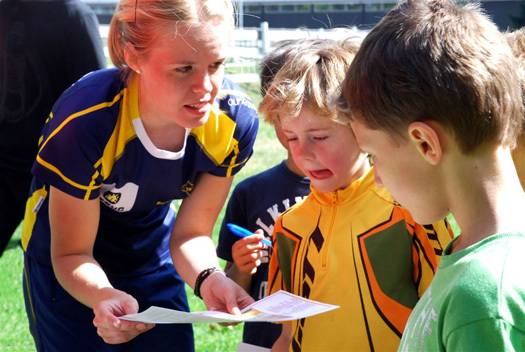 Heidi Østlid Bagstevold instruerer på Bækkelagets familiedag. Foto: Over Kristian Jødal, BSK.
