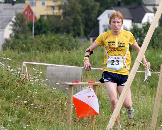 Jerker Lysell under VM-sprinten i Trondheim i 2011 hvor det ble 11. plass på den unge svensken. Foto: Geir Nilsen/OPN.no. Jerker Lysell under VM-sprinten i Trondheim i 2011 hvor det ble 11. plass på den unge svensken. Foto: Geir Nilsen/OPN.no.