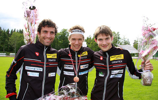 Den sveitsiske topptrioen i Nordic Orienteering Tour 2011. Fra venstre: Matthias Merz (2), Daniel Hubmann (1) og Fabian Hertner (3). Foto: Geir Nilsen/OPN.no,