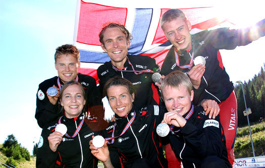 Norges 6 sølv-vinnere under VM-stafetten i Trondheim 2010. Foto: Geir Nilsen / OPN.no.