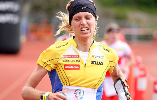 Linnea Gustafsson inn til 7. plass på den avsluttende jaktstarten i Nordic Orienteering Tour 2011. Foto: Geir Nilsen/OPN.no.