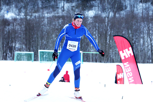 Andrine Benjaminsen fra Lillomarka går i mål til seier på Kollmila i Oslo. Foto: Erik Borg.