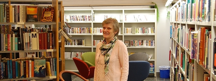 bibliotekaren i biblioteket, Liv Strømmen heiter ho. bibliotekaren i biblioteket, Liv Strømmen heiter ho.