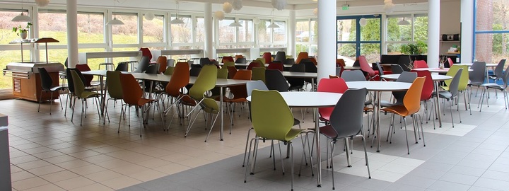 Kantina til Dale vidaregåande skule. Bilete: Johan Høivik. Kantina til Dale vidaregåande skule