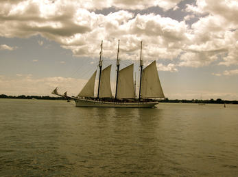Sailing. Foto: evening4u (flickr CC BY) Seilbåt
