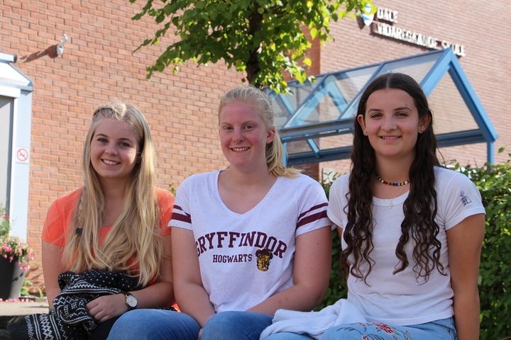 Frå venstre: Hanne, Hrafnhildur og Phoebe. Foto: Rune Dale. Frå venstre: Hanne, Hrafnhildur og Phoebe. Foto: Rune Dale.