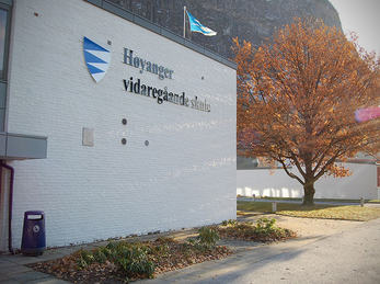 Bilete av Høyanger vidaregåande skule Bilete av Høyanger vidaregåande skule