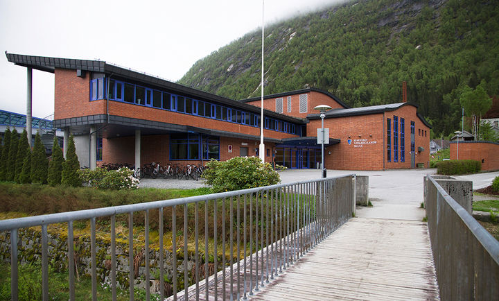 Foto av Hafstad vgs - fotografert av Malin R Haukås Foto av Hafstad vgs - fotografert av Malin R Haukås