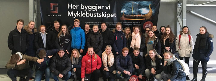 Økonomielevane på bedriftsbesøk Økonomielevane på bedriftsbesøk