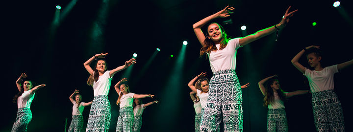 Martha Linnea Pukallus Foto som syner dansegruppa Aladdin