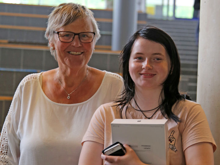 Rektor Marta Sofie Vange og Mariel Hov Molland. Rektor Marta Sofie Vange og Mariel Hov Molland.