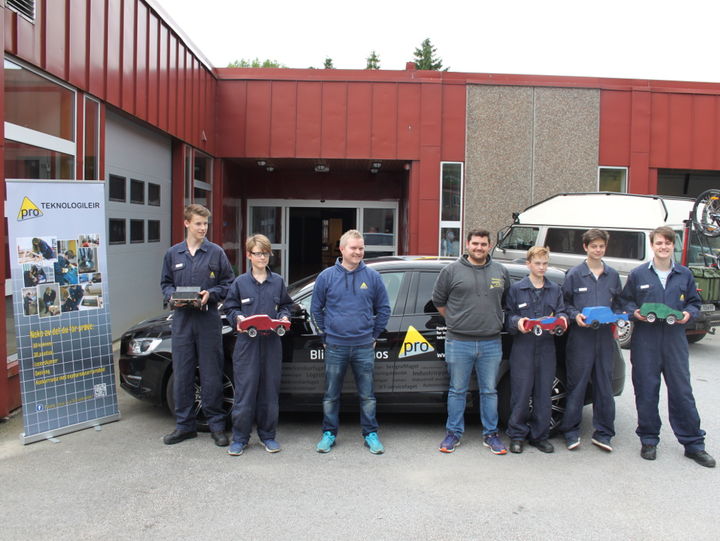 Frå V: Iver Oksholen, Mathias Henriksen, Bent Edvardsen, Endre kirketeig, Mathias Aare, Joakim Hunskår og Mikhail Sukhanik Foto: Bjarne Husevåg Frå V: Iver Oksholen, Mathias Henriksen, Bent Edvardsen, Endre kirketeig, Mathias Aare, Joakim Hunskår og Mikhail Sukhanik