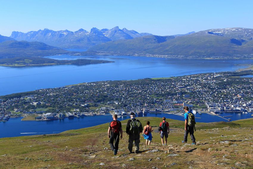 Folkefjellet Fløya er et yndet turmål for både lokale, nasjonale og internasjonale turfolk