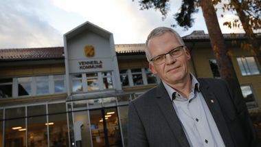 Rådmann Svein Skisland sier vi må være nøye og strenge nå, for å hindre total nedstegning utover sommeren.