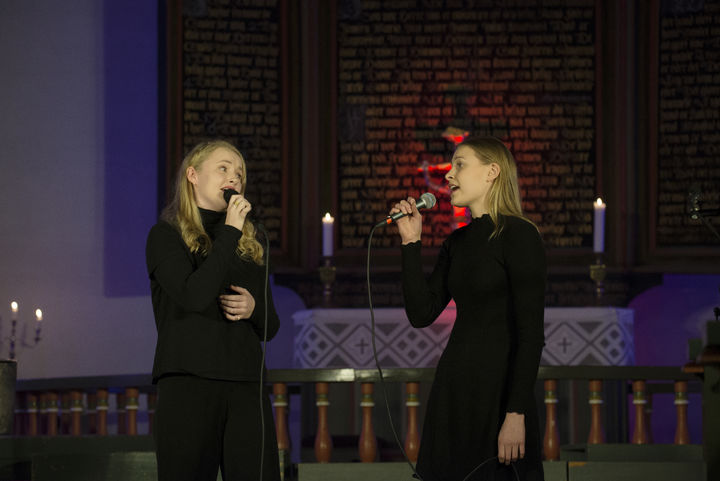 Adventskonserten 2018 Song med Sofia Hyttedalen og Ive