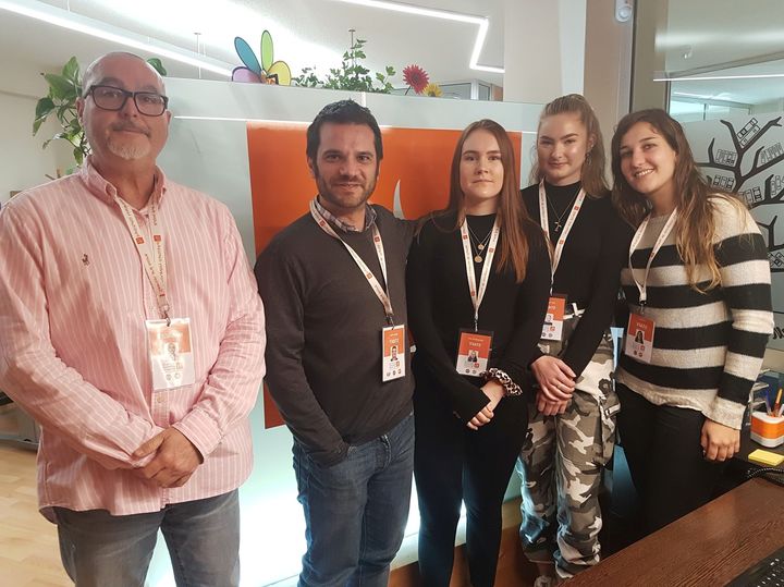 Frå Instituto Hispanico de Murcia. Nina og Ann Jeanette, Esther, Manuel og Felipe Foto: Johanne Elisabett Sørdal Frå Instituto Hispanico de Murcia. Nina og Ann Jeanette, Esther, Manuel og Felipe Foto: Johanne Elisabett Sørdal