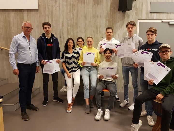 Bedritsattestar til entreprenørskapsklassen Foto: Johanne Elisabett Sørdal Bedritsattestar til entreprenørskapsklassen Foto: Johanne Elisabett Sørdal