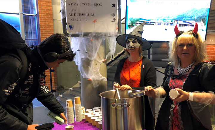 001 Halloween 2019 nyhetskarusell