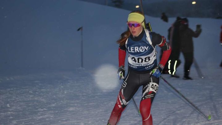 Så nære, så nære Maren Hjelmeset Kirkeeide frå Markane IL/ Stryn Vgs tok 2. plassen i klassa K17 år, berre 1/10 dels sekund bak 1. plassen Foto: Nordfjord Team Skiskyting Så nære, så nære Maren Hjelmeset Kirkeeide frå Markane IL/ Stryn Vgs tok 2. plassen i klassa K17 år, berre 1/10 dels sekund bak 1. plassen Foto: Nordfjord Team Skiskyting