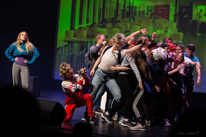 Fra russerevyen i 2020 . Fotograf: Svein Nesbakk Fra russerevyen Lockdown i 2020