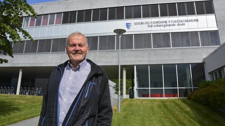 Rektor Ove Bjørlo ved Eid vidaregåande skule