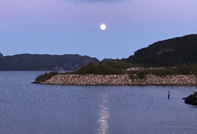 Måne over Lundodden