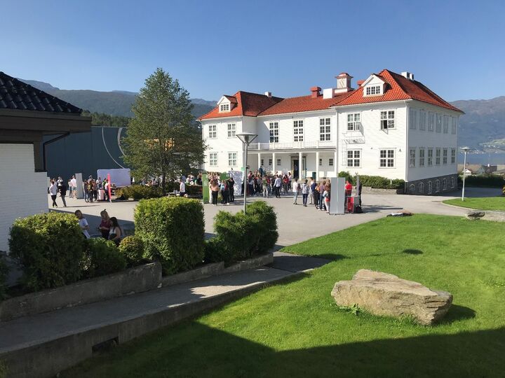 Bilde av Firda vgs.