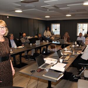 Prosjektleder Heidi Engestøl, deretter fra venstre: Svein Skisland, Vidar Homme, Solveig Nordvold, Lovise Kjøstvedt, Marianne Vegge, Rolf Velle, Christer Lundberg, Elena Samuelsen (skjult) og Jorunn Skuterud Hansen.