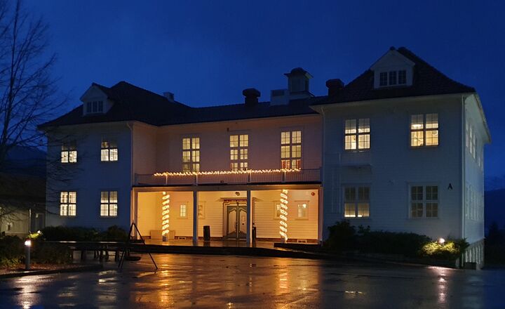 Firda vgs er pynta til jul