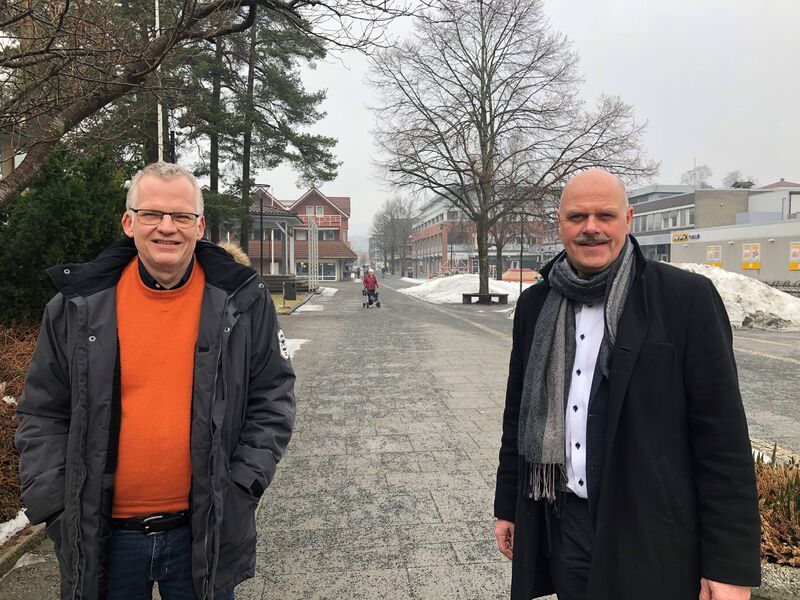Rådmann Svein Skisland og ordfører Nils Olav Larsen leder en av Agders mestvoksende kommuner.