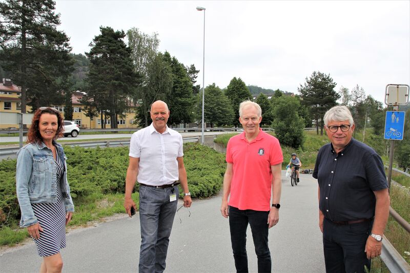 Disse fire ordførerne vil samarbeide om å få realisert den kortreiste bygda. Fra venstre: Gro-Anita Mykjåland, Nils Olav Larsen, Jan Oddvar Skisland og Arne Thomassen.