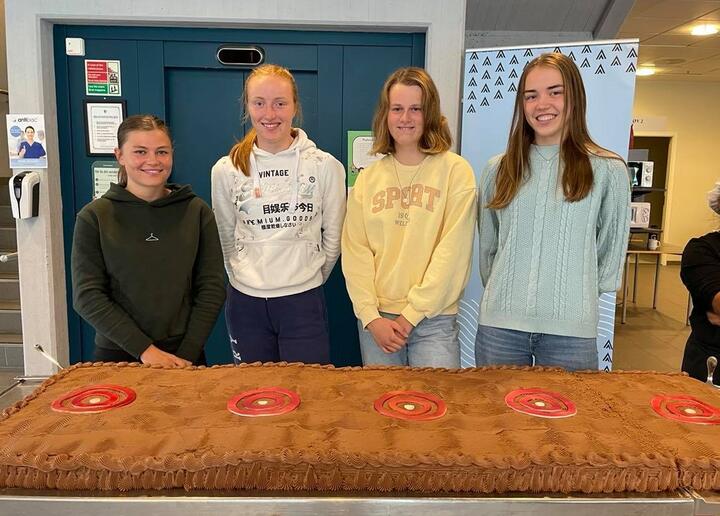 Kakefest for NM-medaljørar Foto: Stryn vgs Kakefest for NM-medaljørar Foto: Stryn vgs