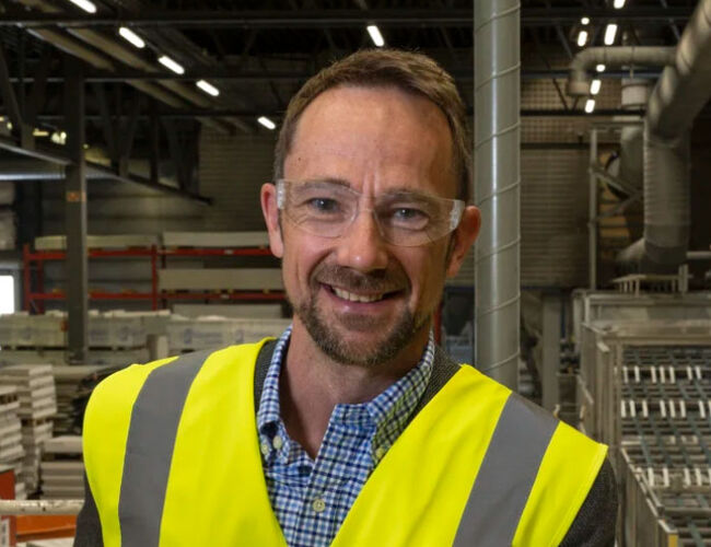 Lars Gaustad, administrerende direktør i Saint-Gobain Byggevarer AS. Foto: Enova