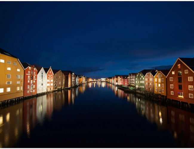 Diplomet Norsk Lyspris 2017 gikk til Lysplan for Kanalen og Nidelva i Trondheim. Foto Zenisk