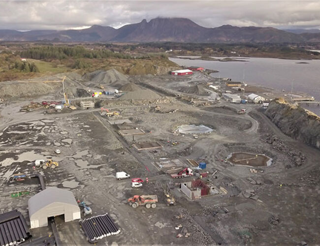 På denne tomten i Hustadvika, har Salmon Evolution AS planer om å etablere oppdrettsanlegget som på sikt skal produsere 36 000 tonn laks hvert år. Foto: Salmon Evolution