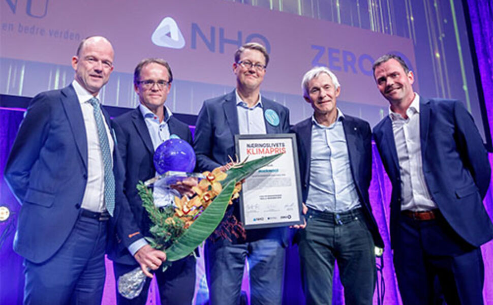 Fra venstre: Ole Erik Almlid (NHO), Hans Joachim Motzfeldt (Senior Advisor i Rockwool), Jens Birgersson (CEO i Rockwool), Olav Bolland (NTNU) og Marius Holm (Zero). Foto: Zero