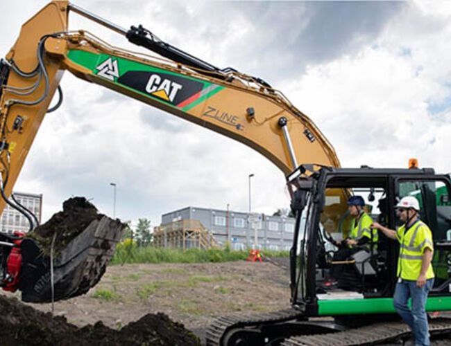 Den elektriske gravemaskinen er en prototyp, utviklet på Skedsmo, av Pon Equipment. Foto: Statsbygg<br /><br />