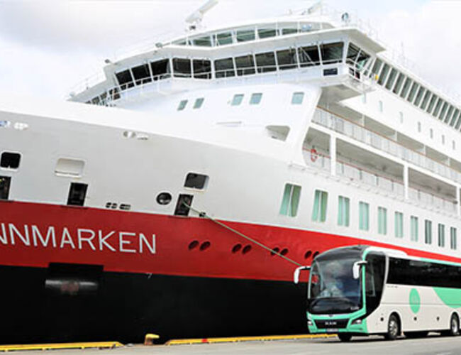 Hurtigruten og Tide inngår den største turbusskontrakten i Norge noensinne. Foto: Tide Buss<br /><br />
