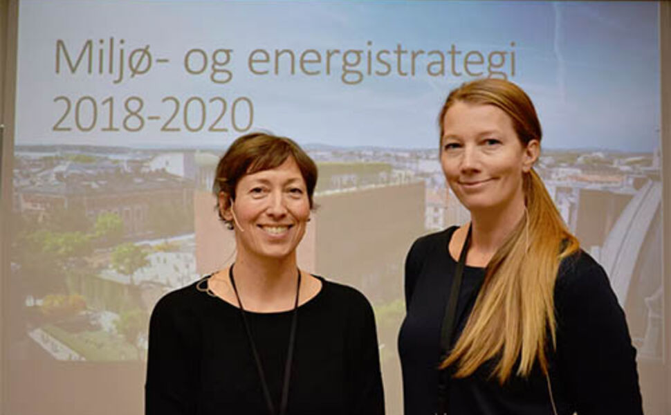 Miljørådgiver Bodil Motzke (til venstre) og energiledelseskoordinator Rita Næssén Barkholm i Undervisningsbygg. Foto: Undervisningsbygg