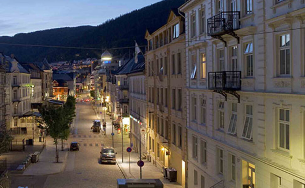 12 000 gatelys skal skiftes ut i Bergen kommune. Foto: Philips Lighting