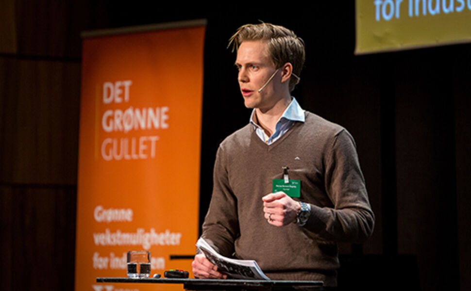 Senioranalytiker Marius Monsen Ragnøy i Rambøll holdt innlegget ”Ny teknologi gir bedre utnyttelse av lavtemperatur spillvarme” under Enovakonferansen 2015. Foto: Enova